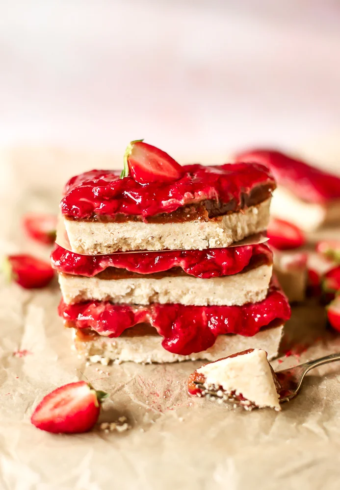 Strawberry Tahini Caramel Slices