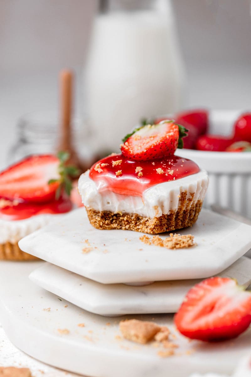 mini cheesecakes